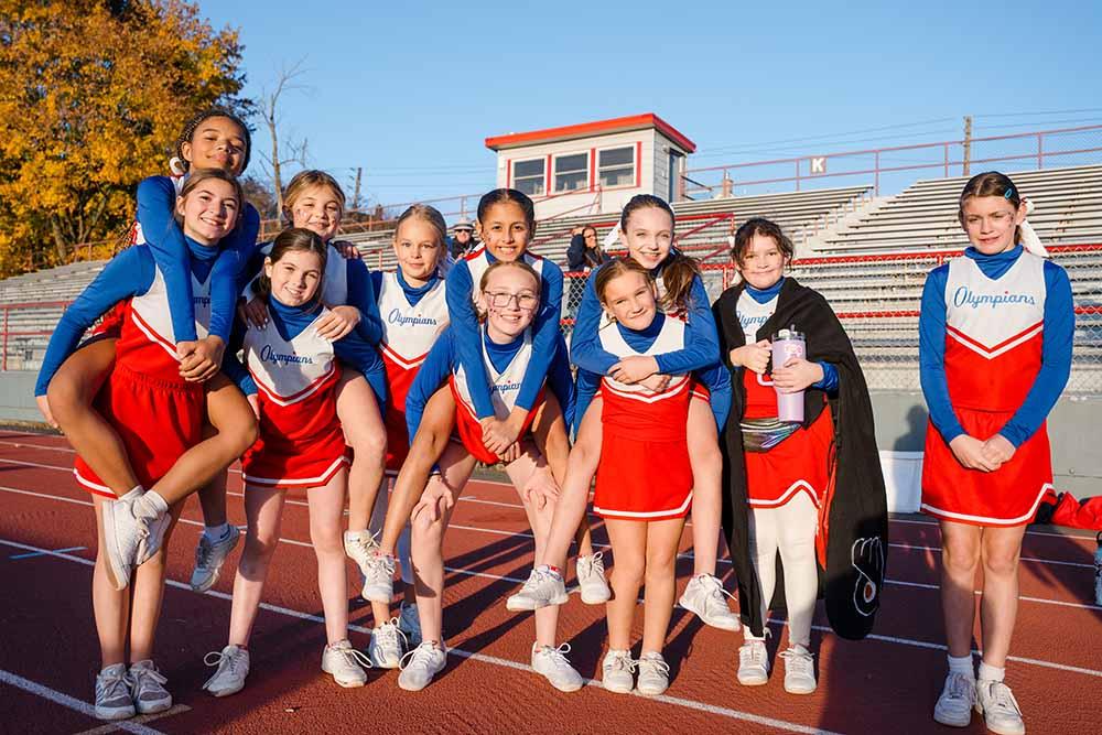 Sideline cheer photo